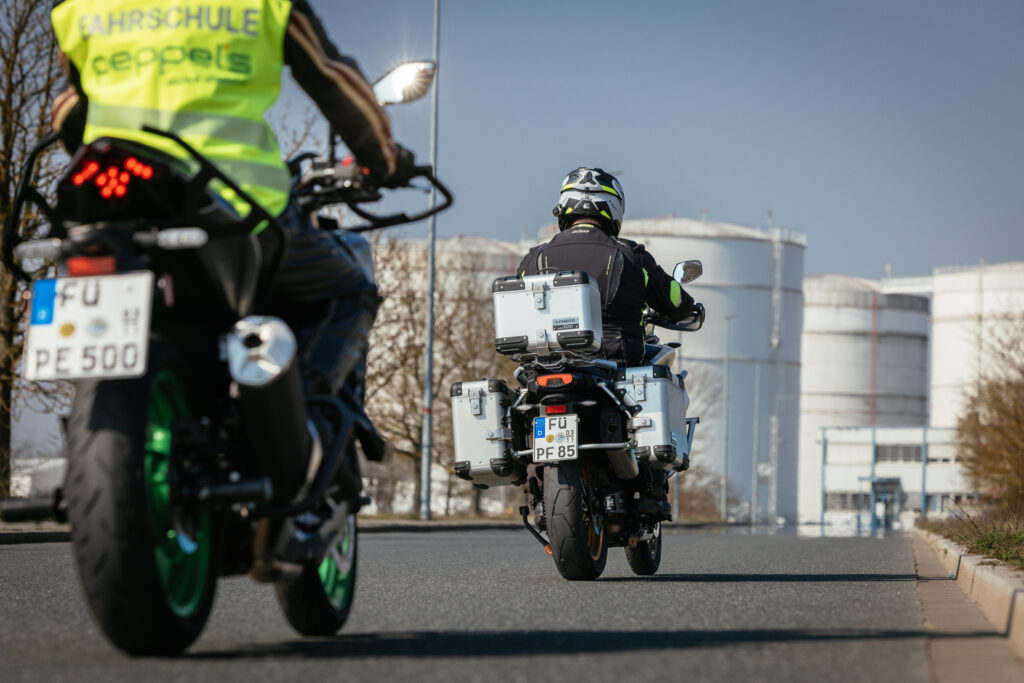 „Bike to Bike“ Motorradausbildung bei der Fahrschule Peppel in Fürth